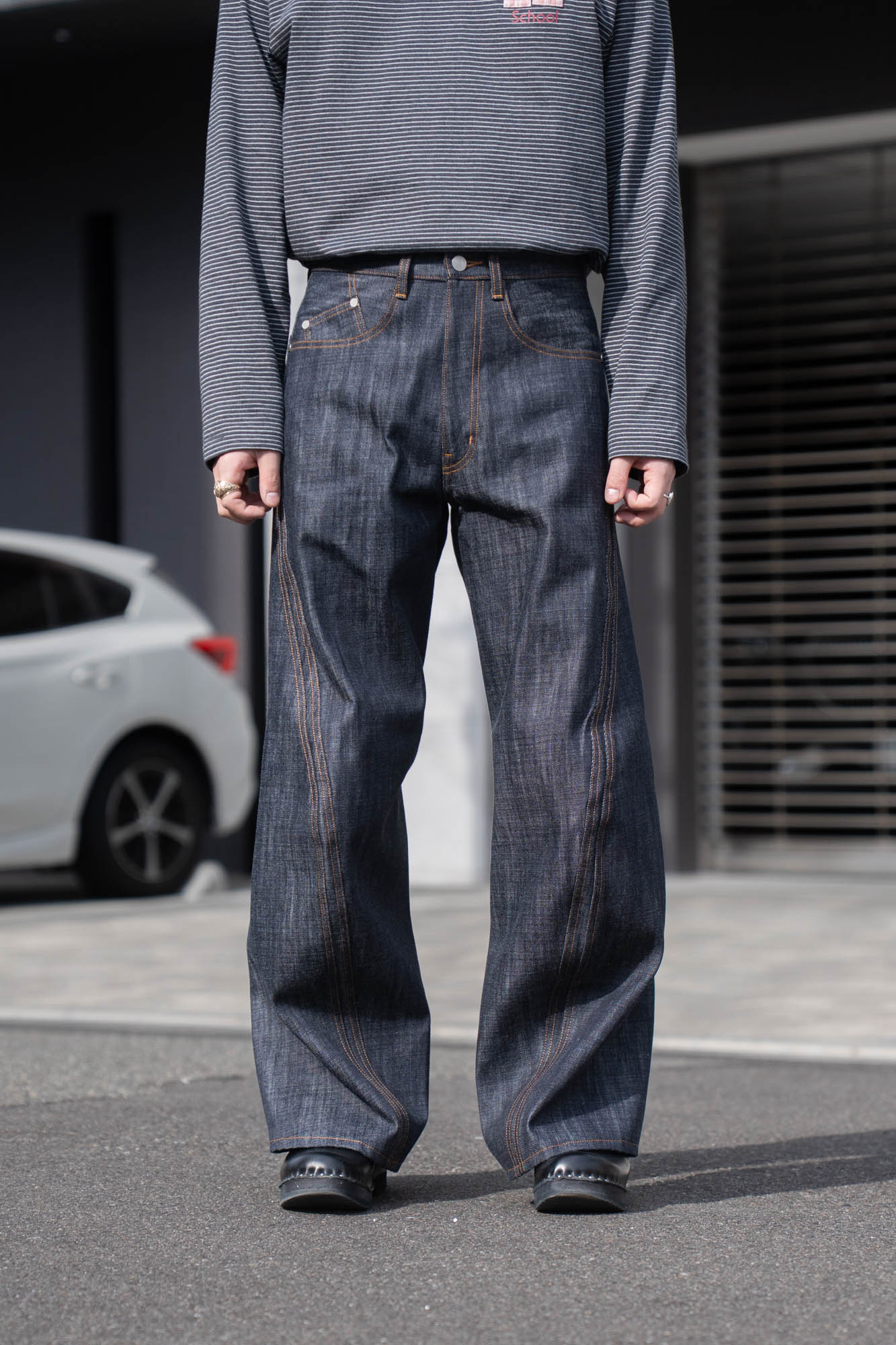 3D TWISTED WIDE LEG JEANS