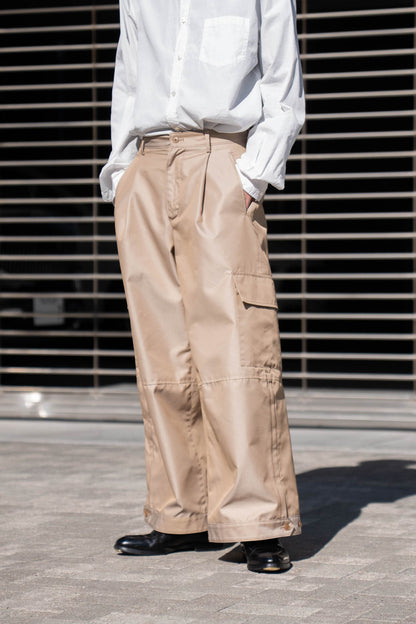 Giza cotton cargo tuck pants