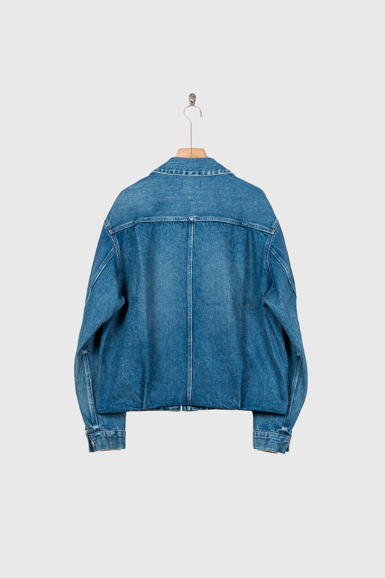 THE JEAN JACKET