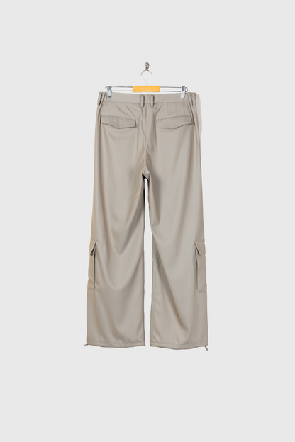 TWO TUCKS WIDE CARGO PANTS