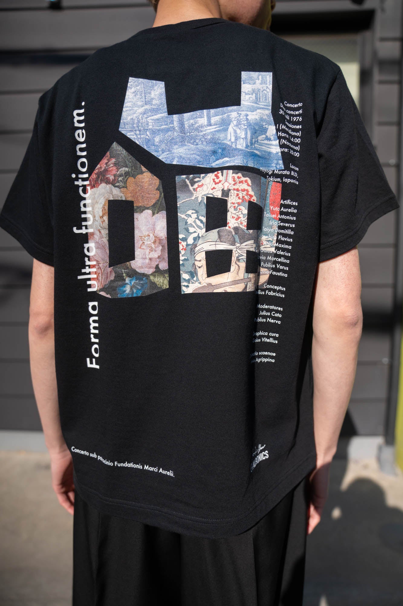 The House T Shirt – sign | サイン