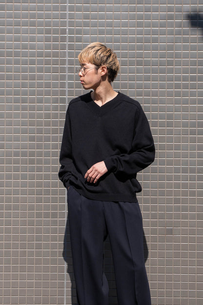 V NECK JUMPER