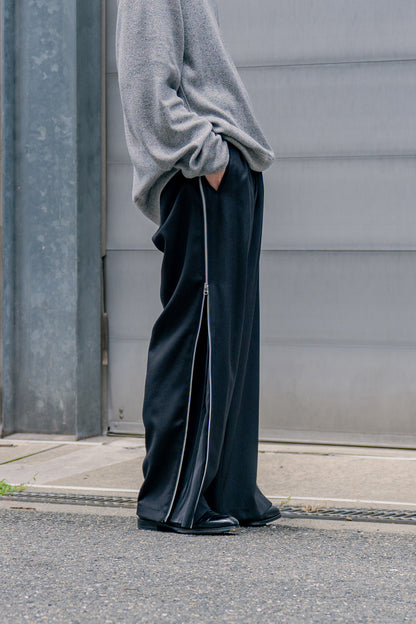 Dobby cloth side zip pants