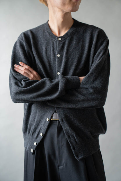 CASHMERE CREW NECK CARDIGAN .16