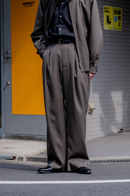 INVETED PLEATS TROUSER