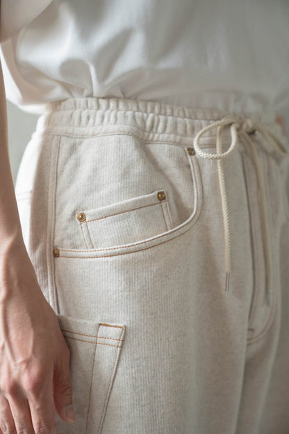 3D cutting sweat pants