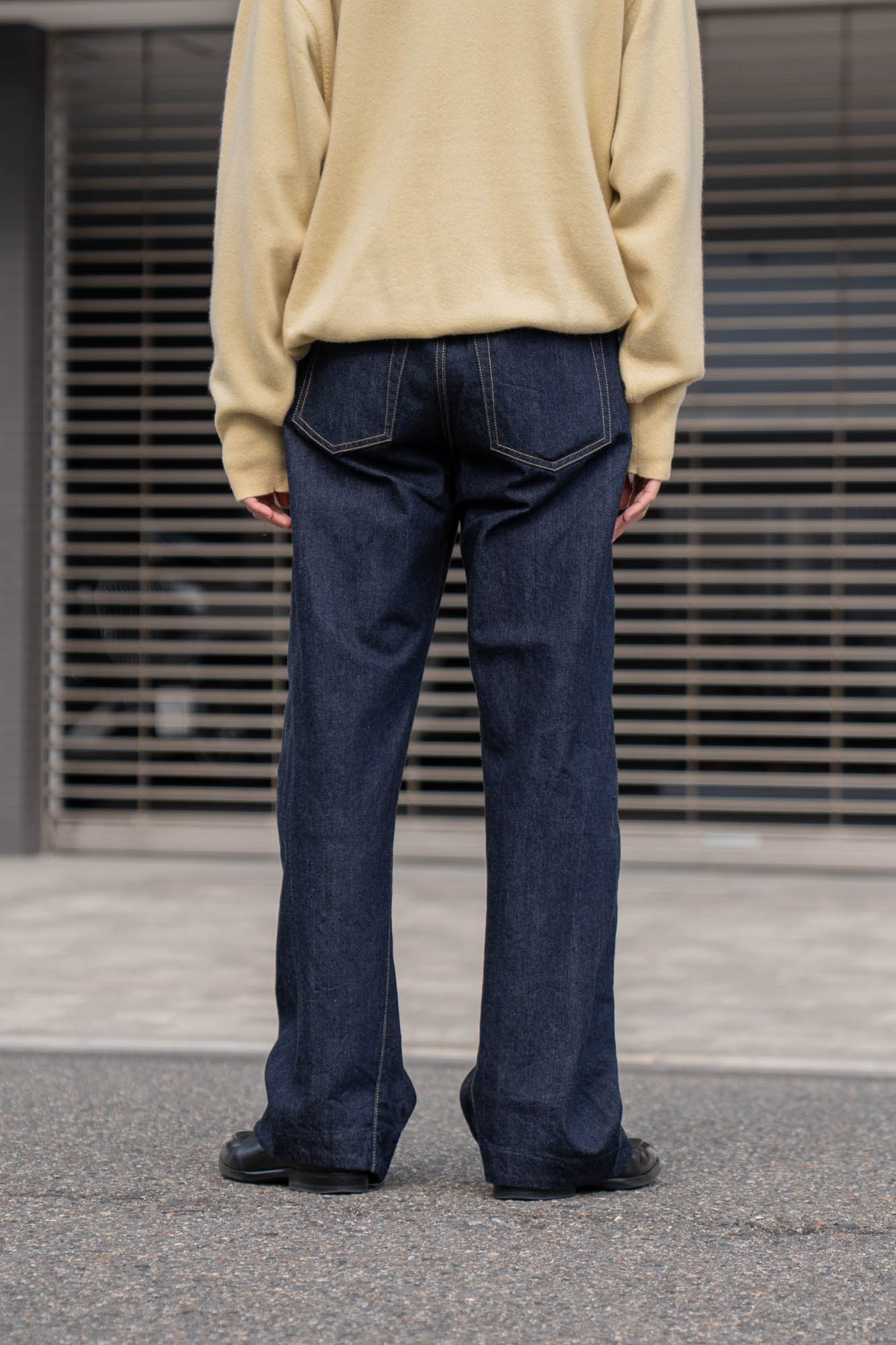 TWIST CUT DENIM JEANS(ST.1397)