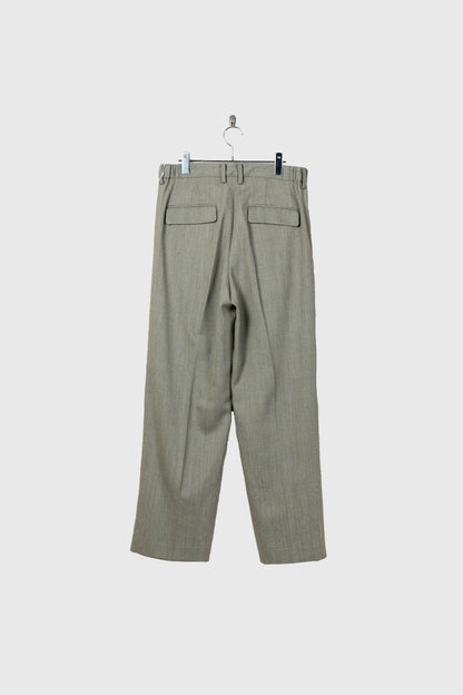 TWO-TUCKS WIDE TROUSERS