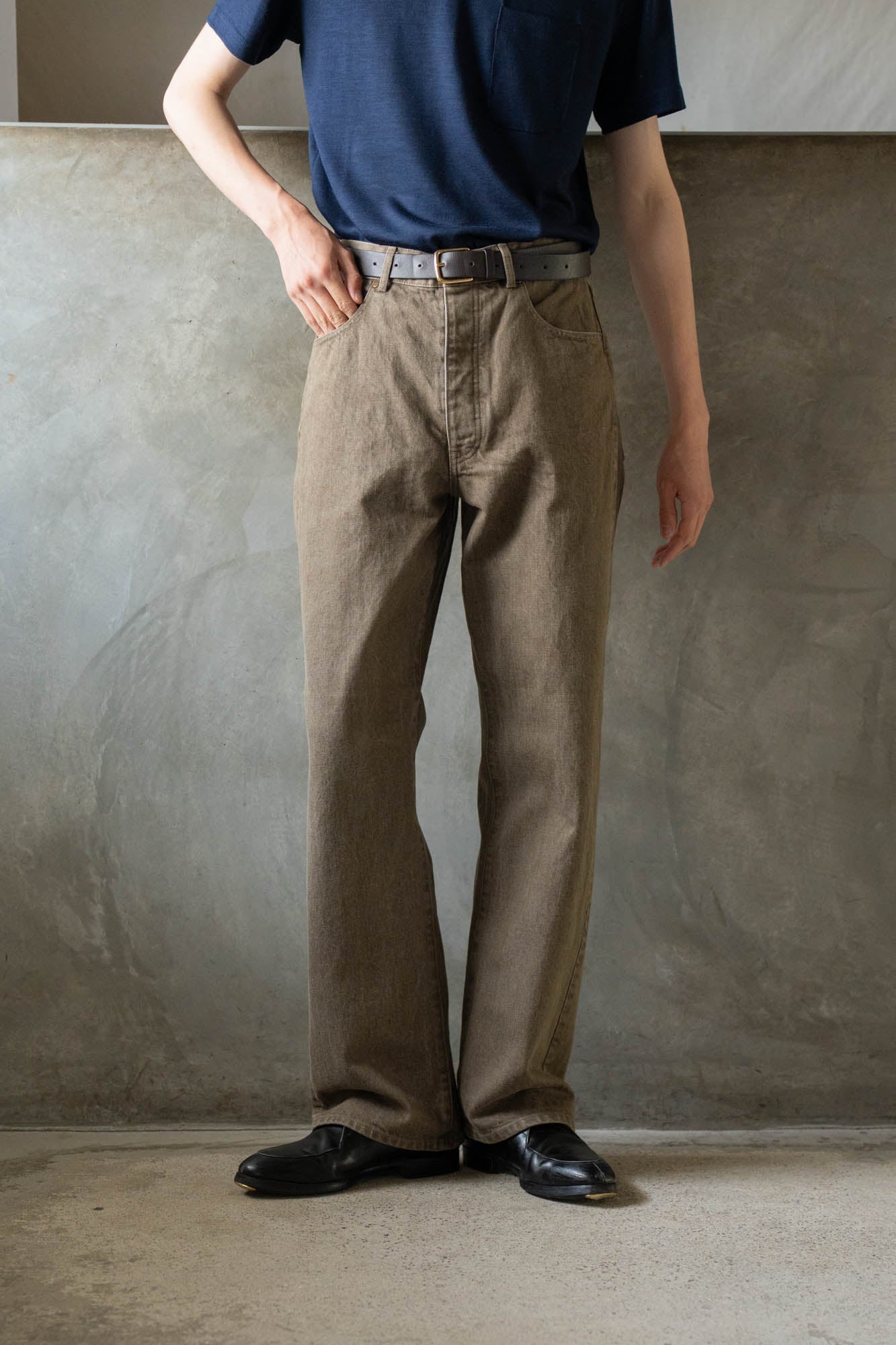 PURE STRAIGHT KHAKI DENIM