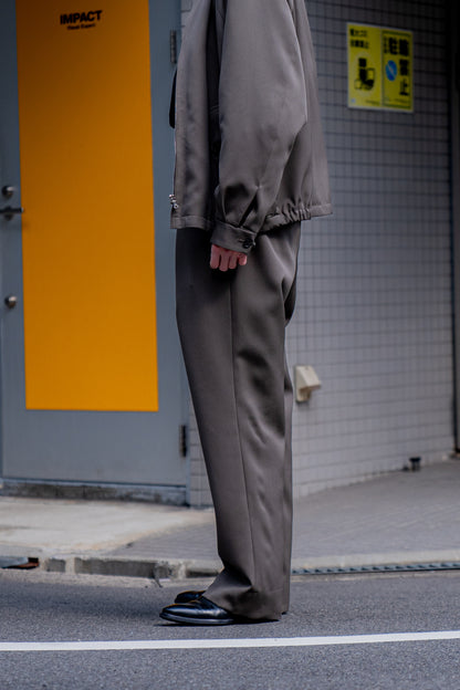 INVETED PLEATS TROUSER