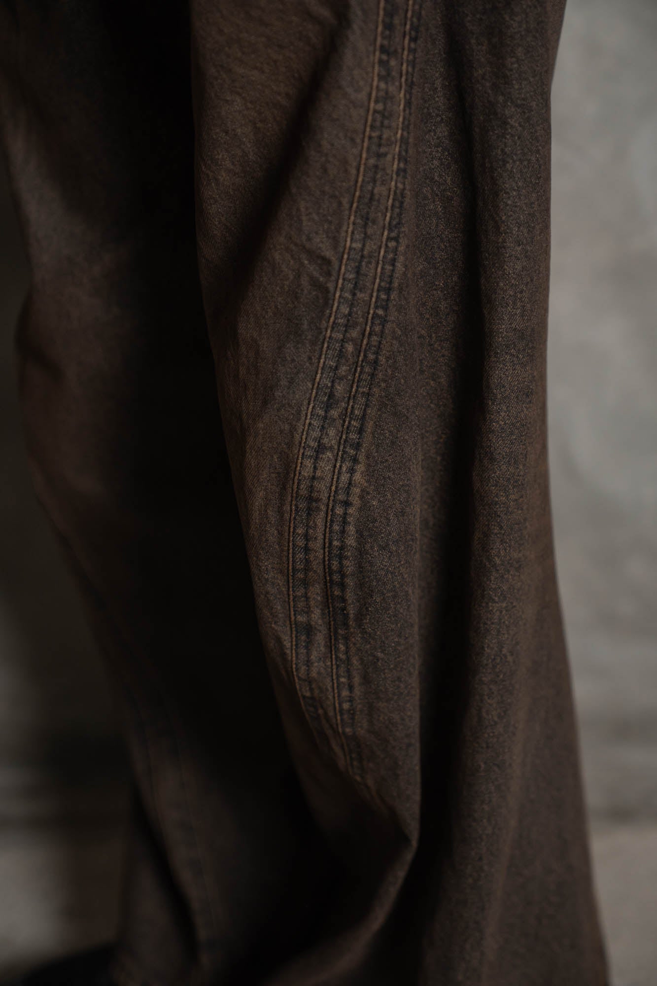 3D TWISTED WIDE LEG JEANS