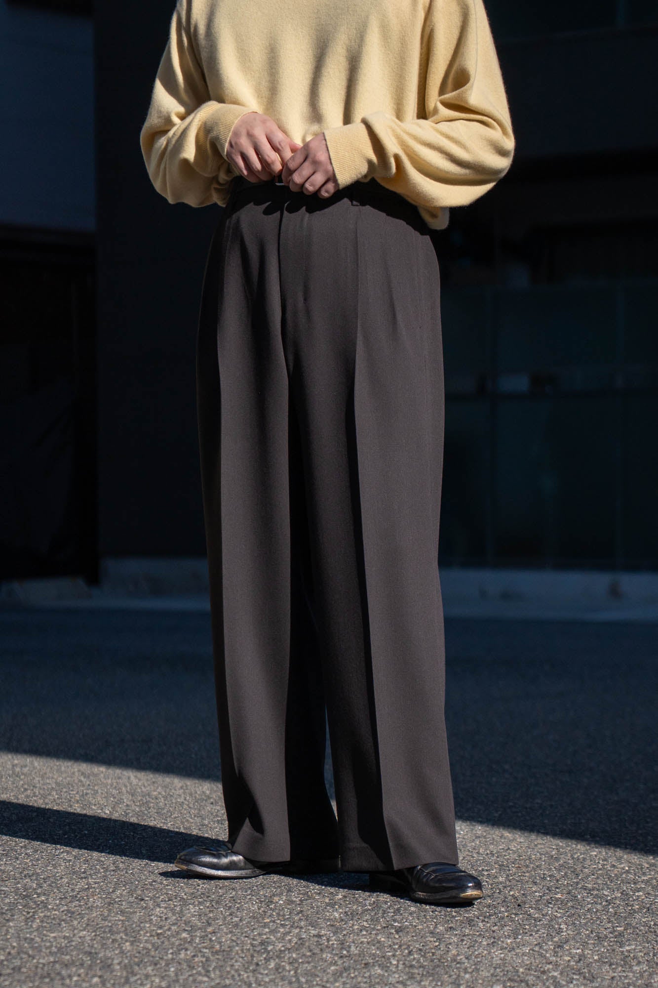 TWO TUCKS WIDE TROUSERS
