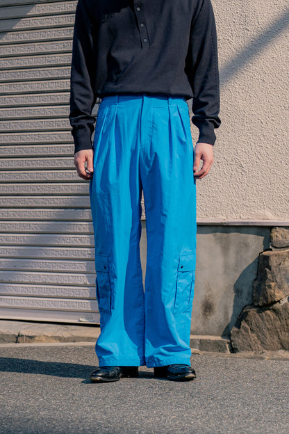 TWO TUCKS WIDE CARGO PANTS