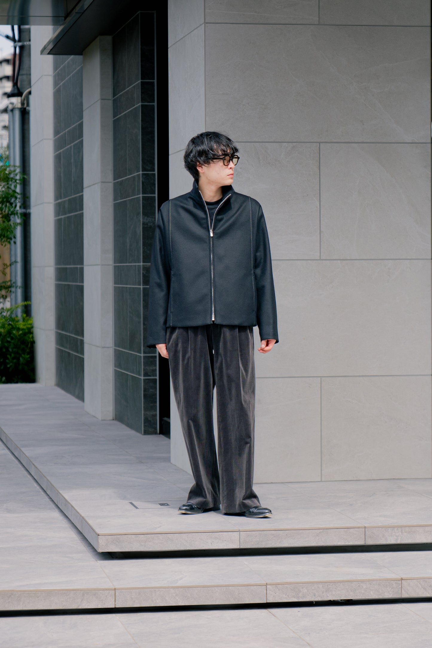 MODIFIED SLEEVE ZIP BLOUSON