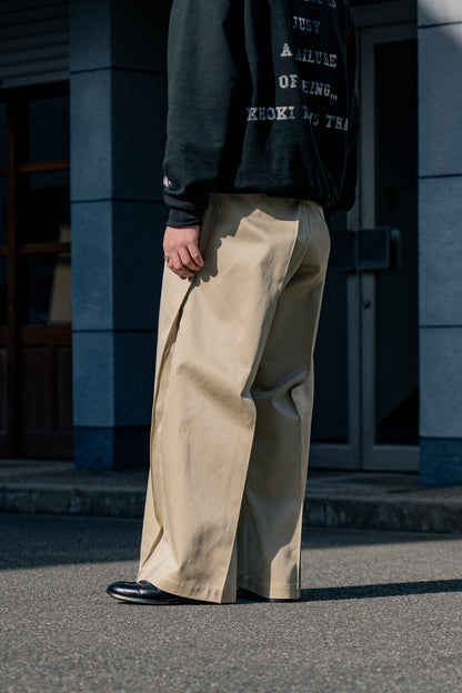 Pleat-design pant