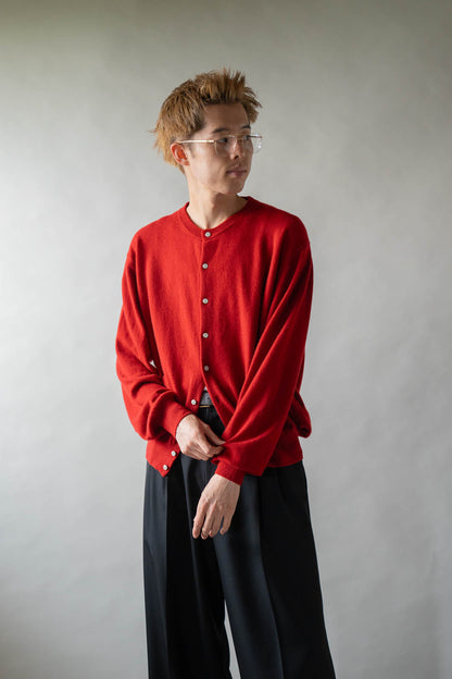 CASHMERE CREW NECK CARDIGAN .16