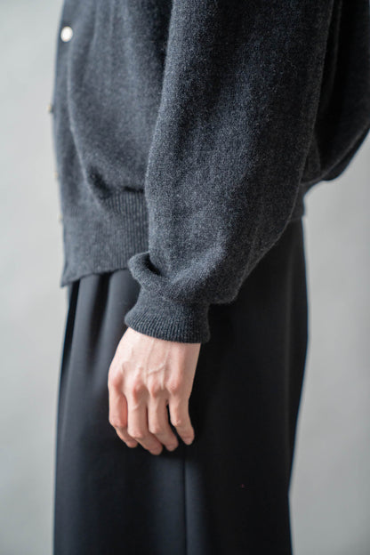 CASHMERE CREW NECK CARDIGAN .16