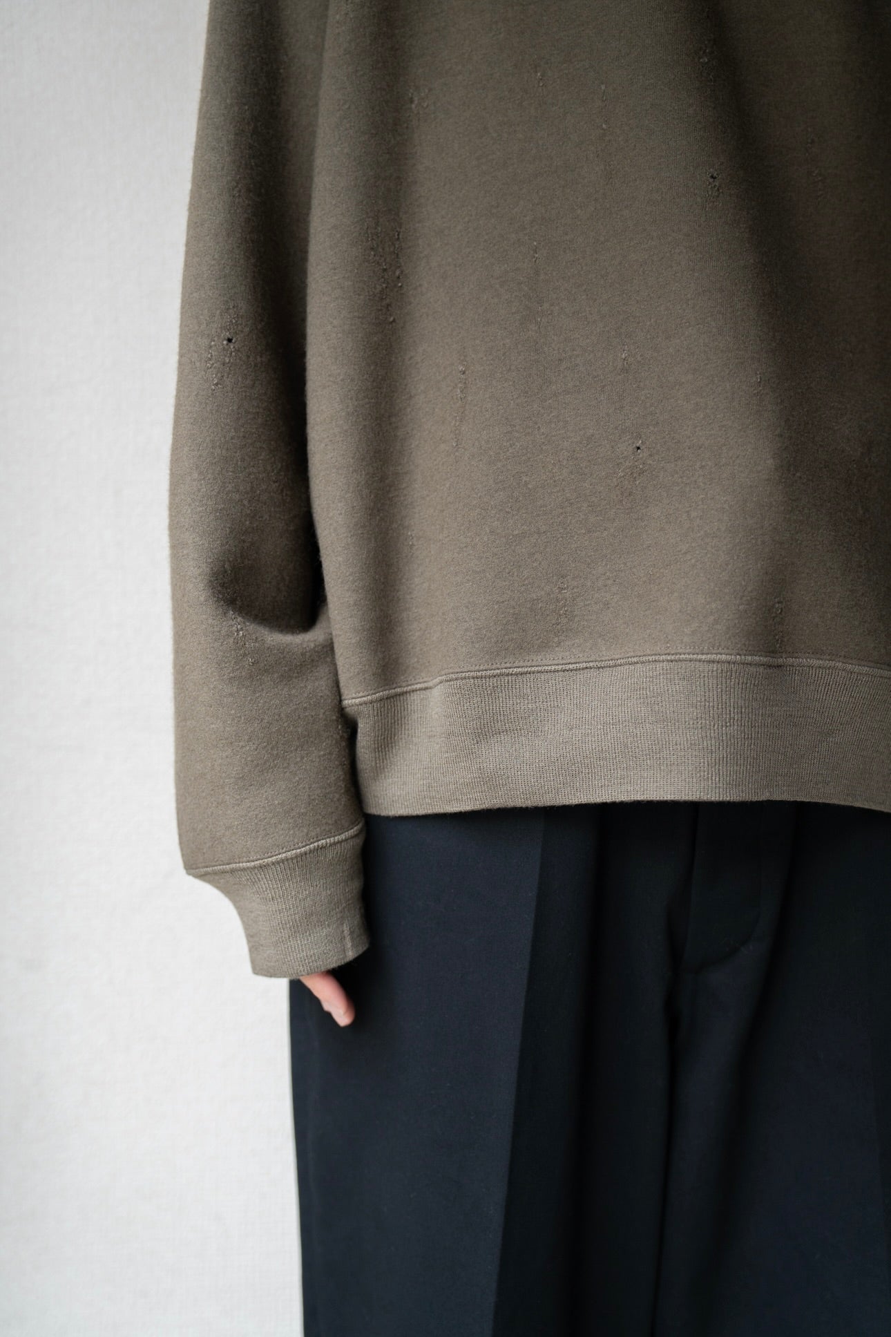 Damage jacquard terry crew neck sweater