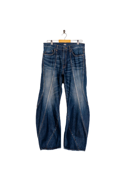 3D cutting denim pants