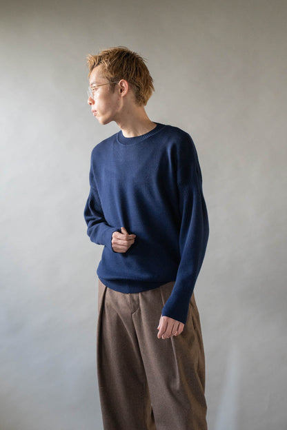 META SWEATER