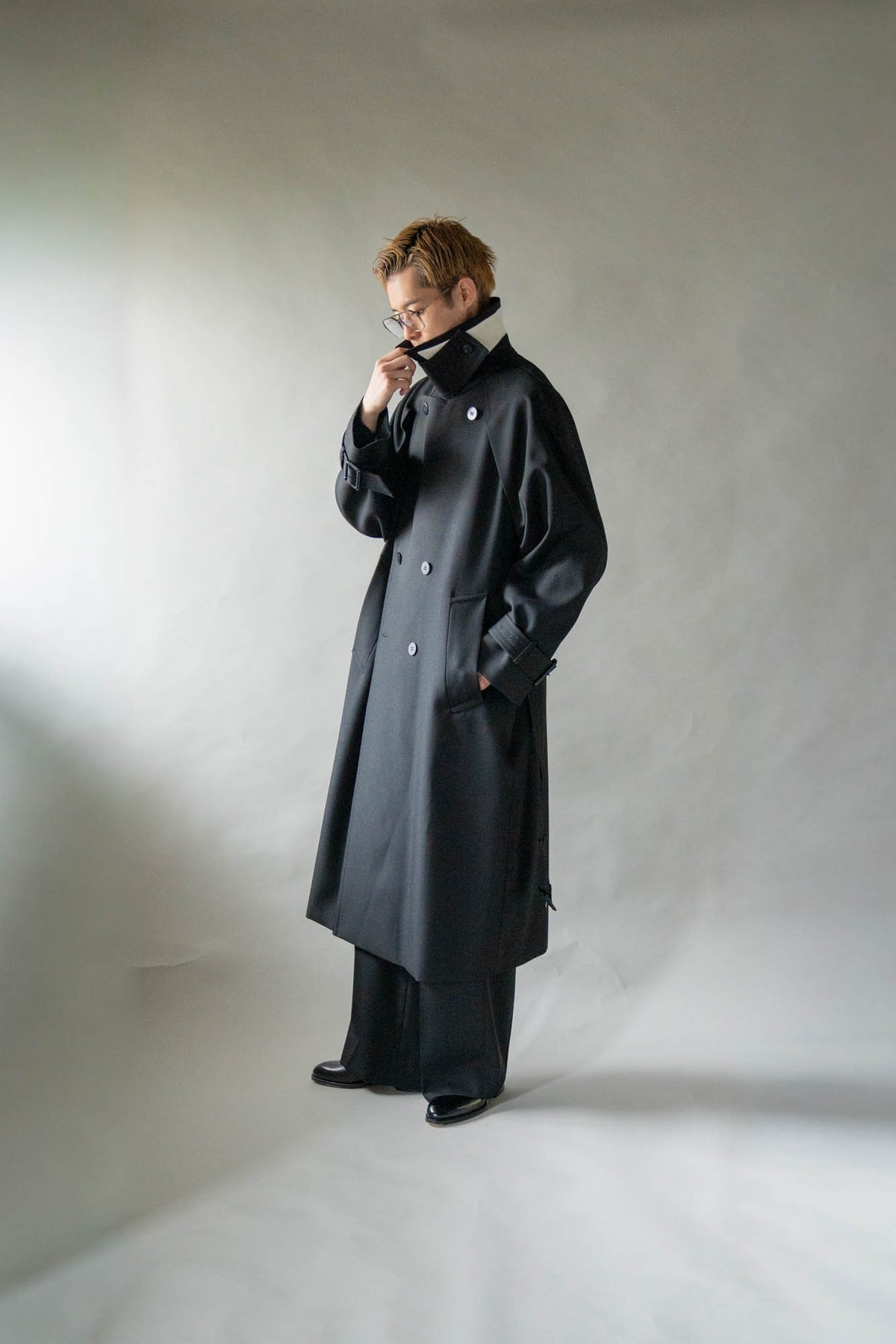 Wool Gabardine Trench Coat In Black