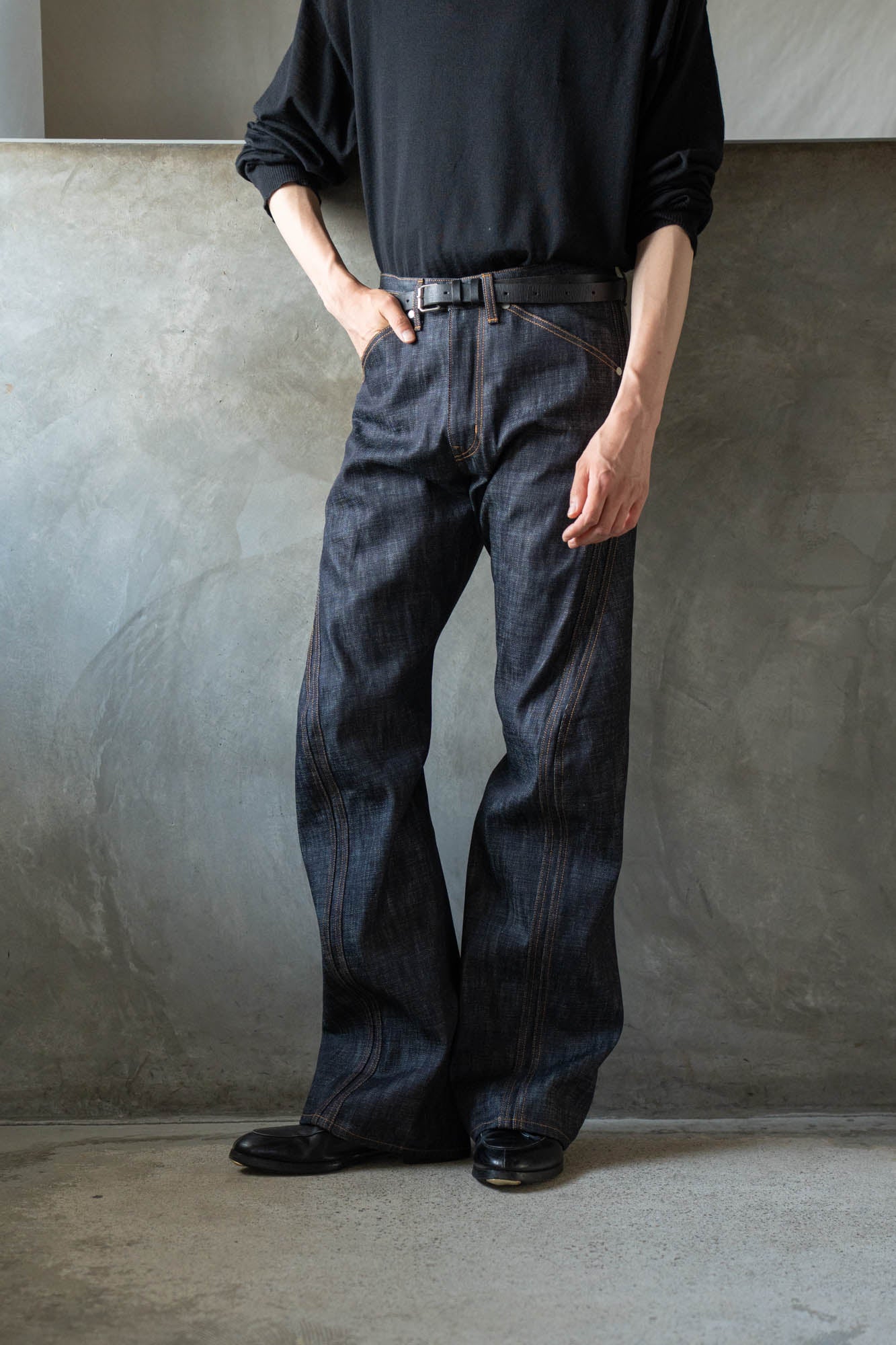 3D TWISTED JEANS | デニムパンツ NVRFRGT（ネバーフォーゲット）公式