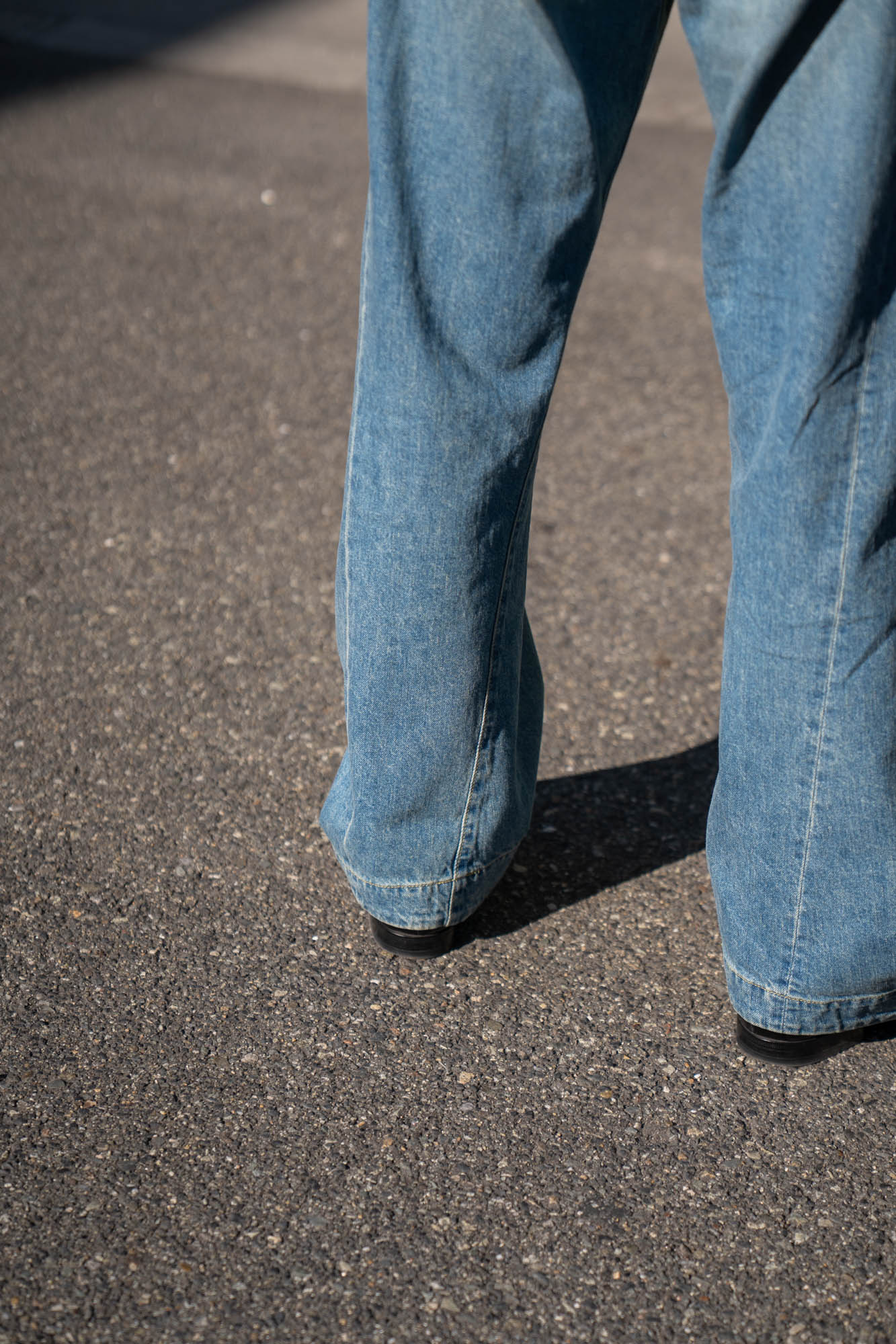 TWIST CUT DENIM JEANS(ST.1396)