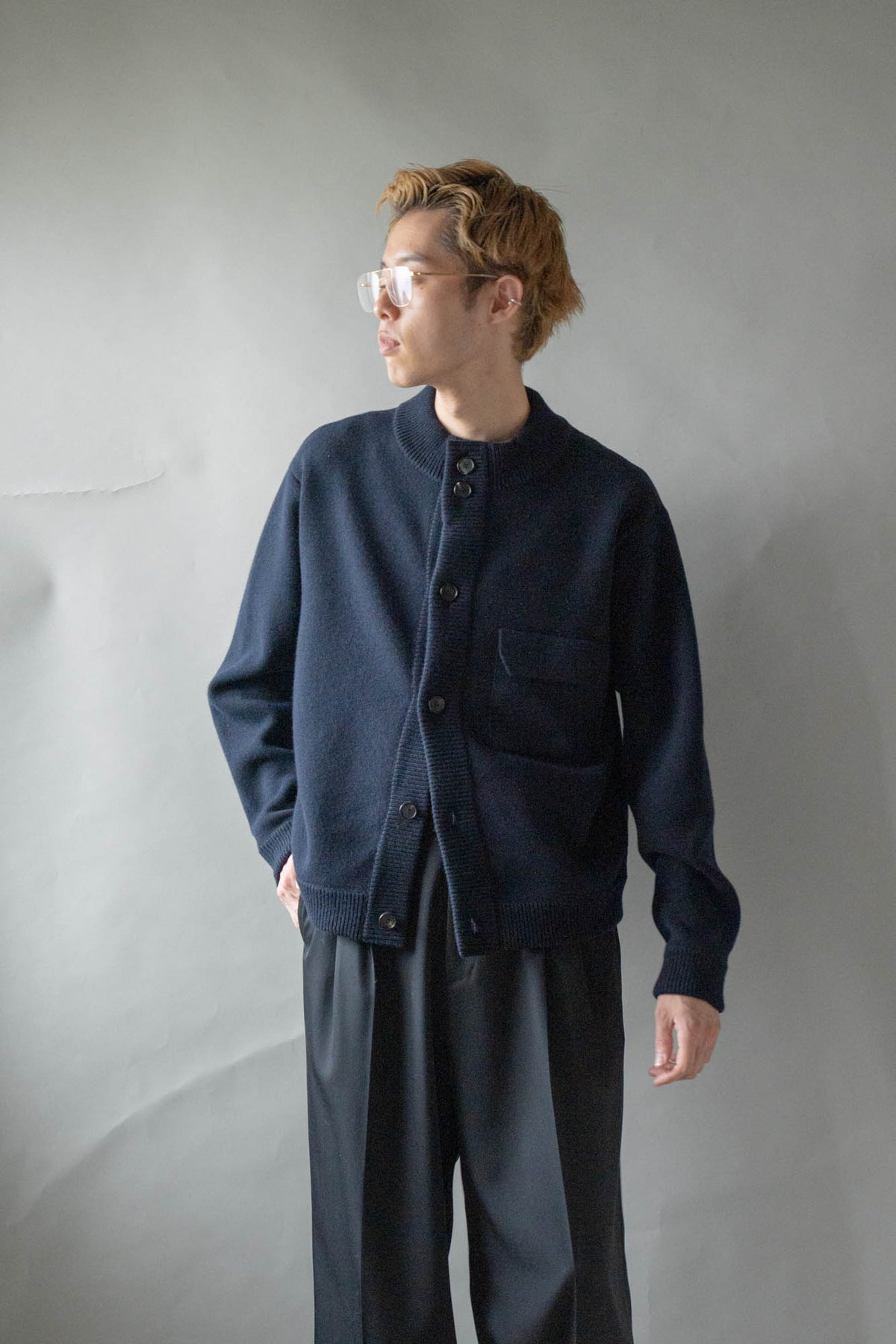 CREW NECK CARDIGAN
