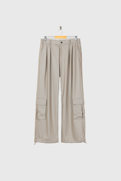 TWO TUCKS WIDE CARGO PANTS