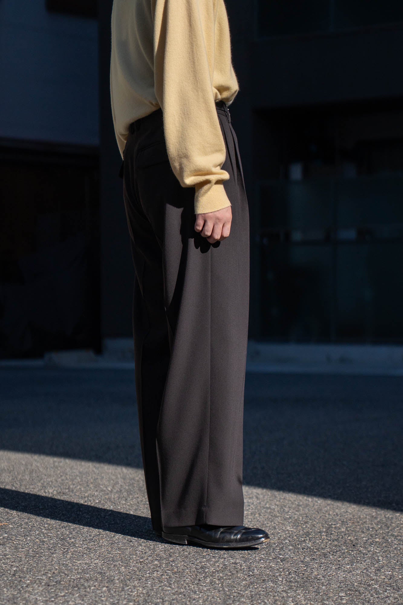 TWO TUCKS WIDE TROUSERS