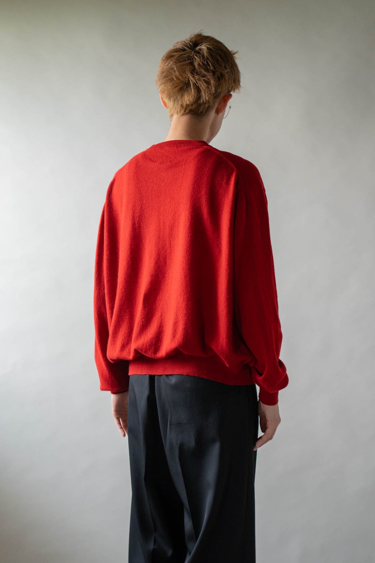 CASHMERE CREW NECK CARDIGAN .16
