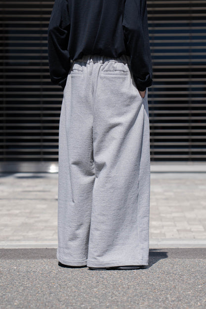 SWEAT PANTS