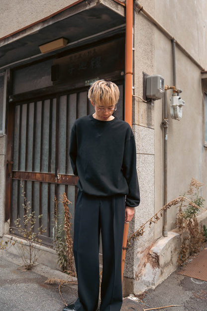 THE SWEATSHIRT