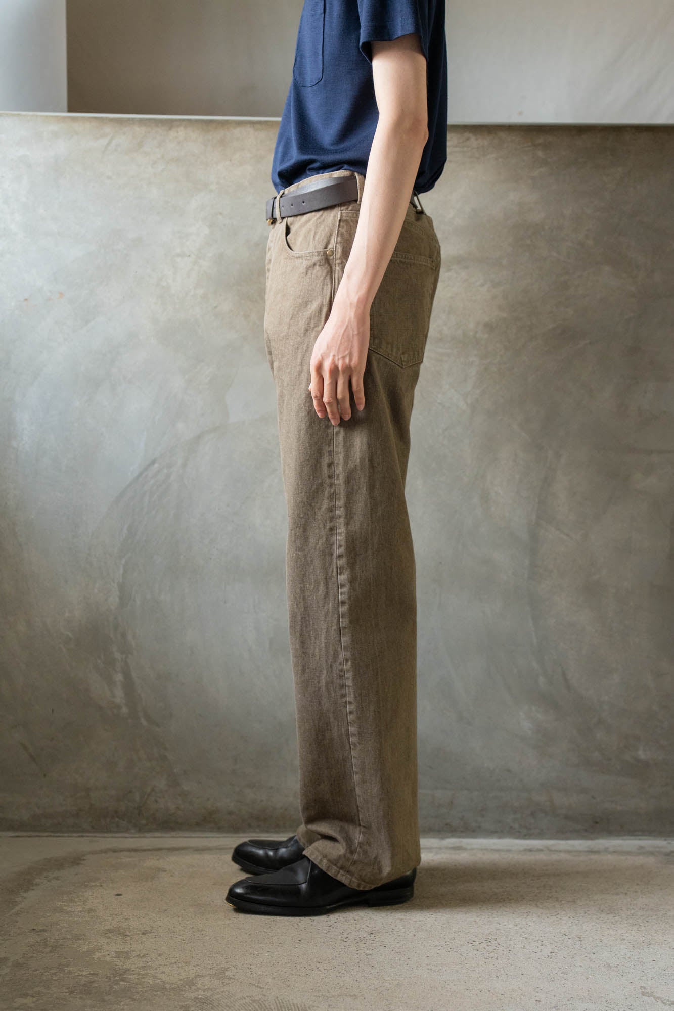 PURE STRAIGHT KHAKI DENIM