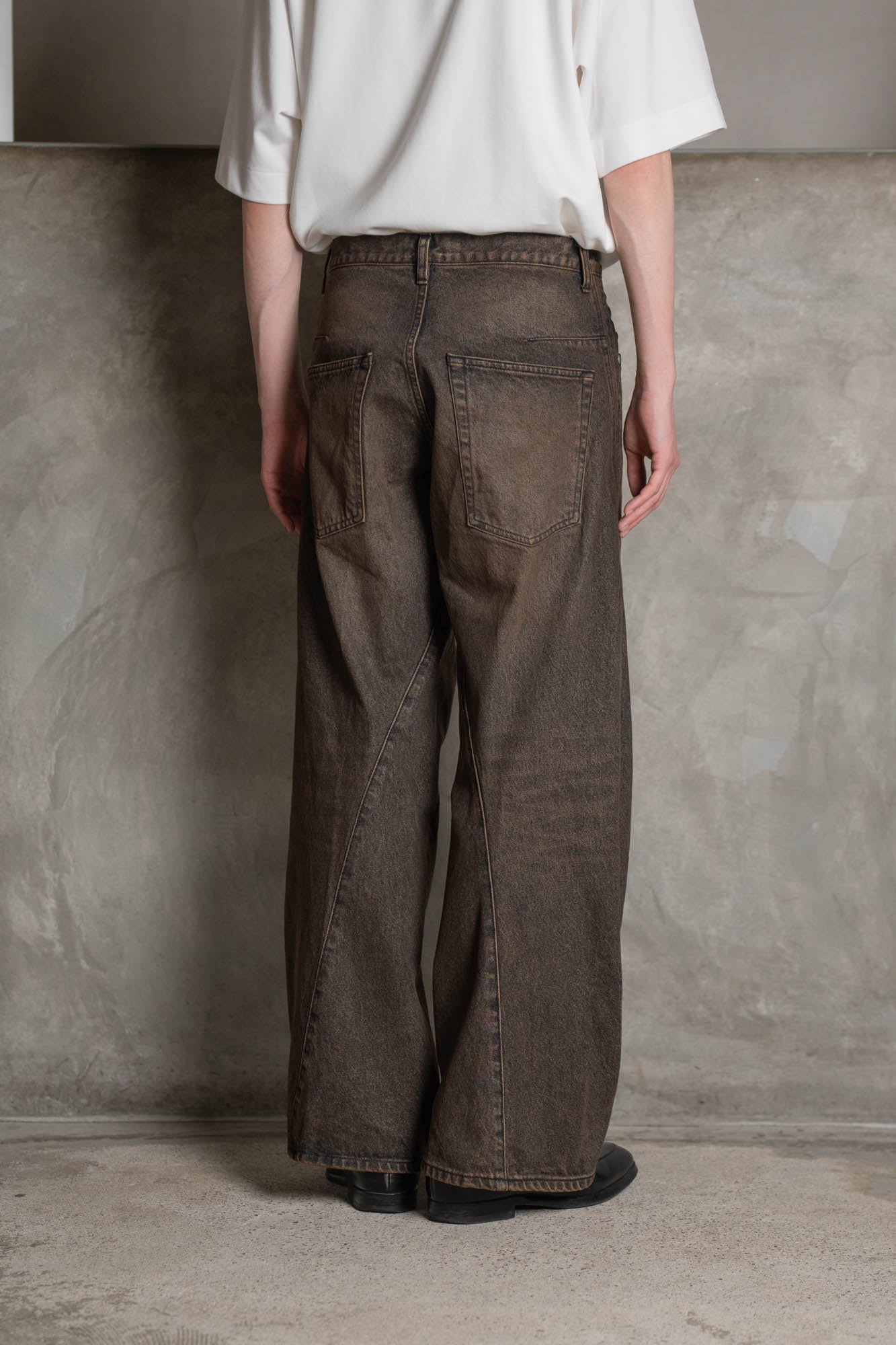 3D TWISTED WIDE LEG JEANS