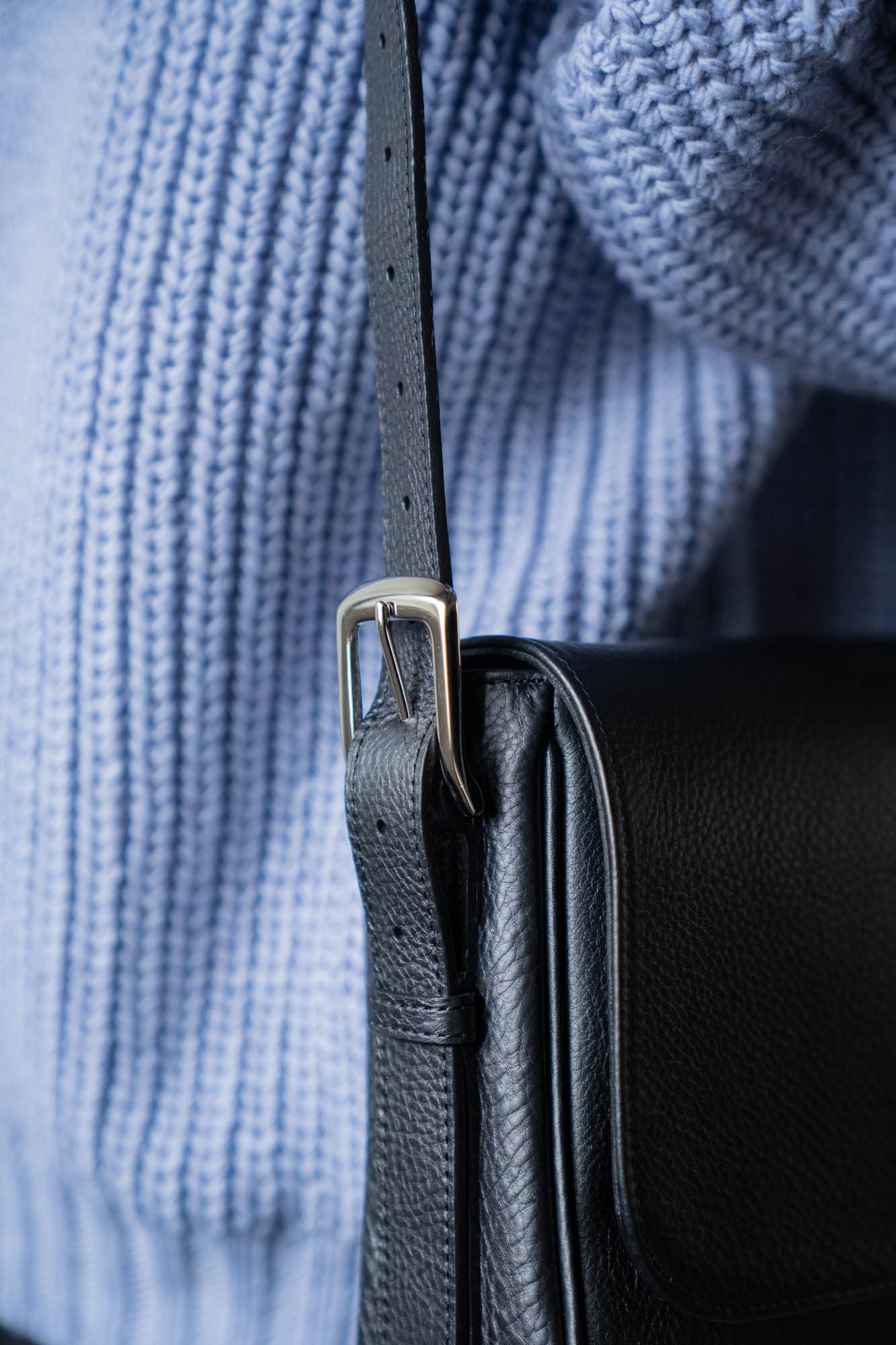 Leather Shoulder Bag [Dumbo]