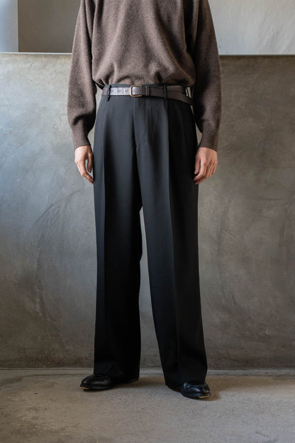 TWO-TUCKS WIDE TROUSERS