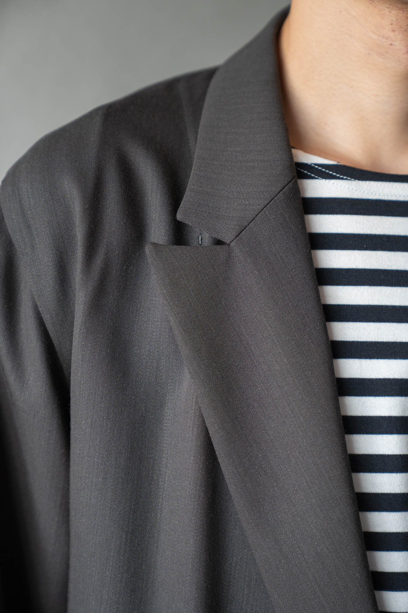 DOUBLE-BREASTED RELAX SHOULDER JACKET