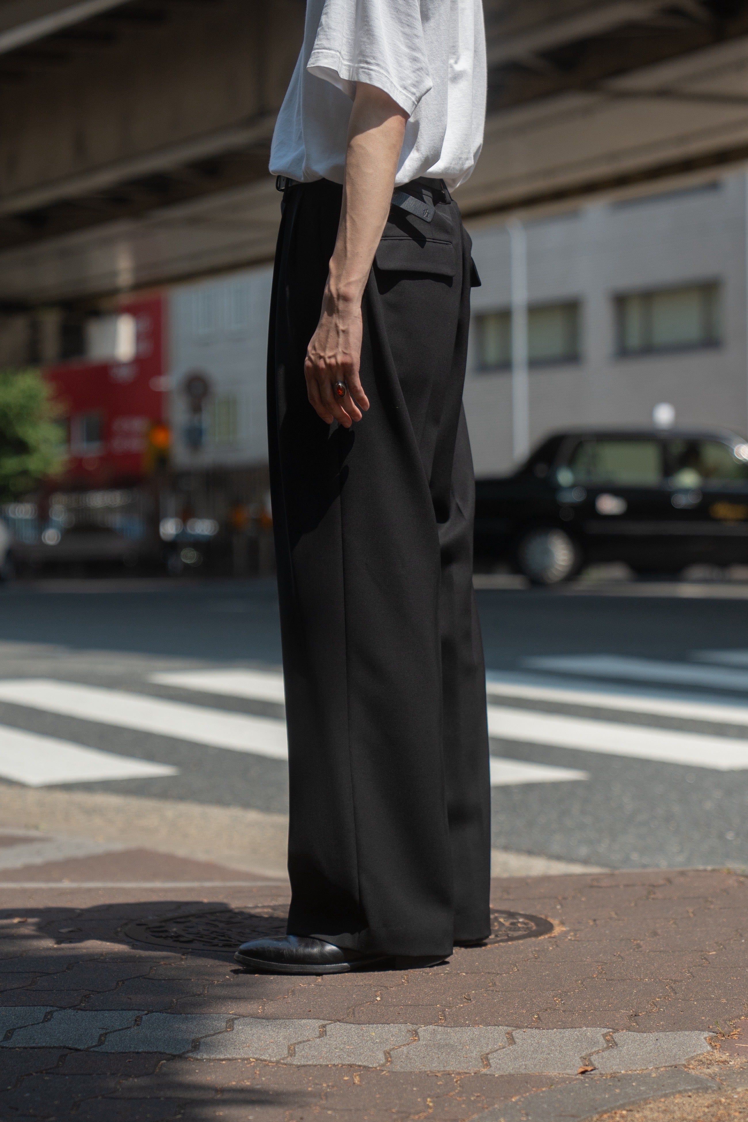irenisa（イレニサ） 25AW - sign別注 TWO TUCKS WIDE TROUSERS
