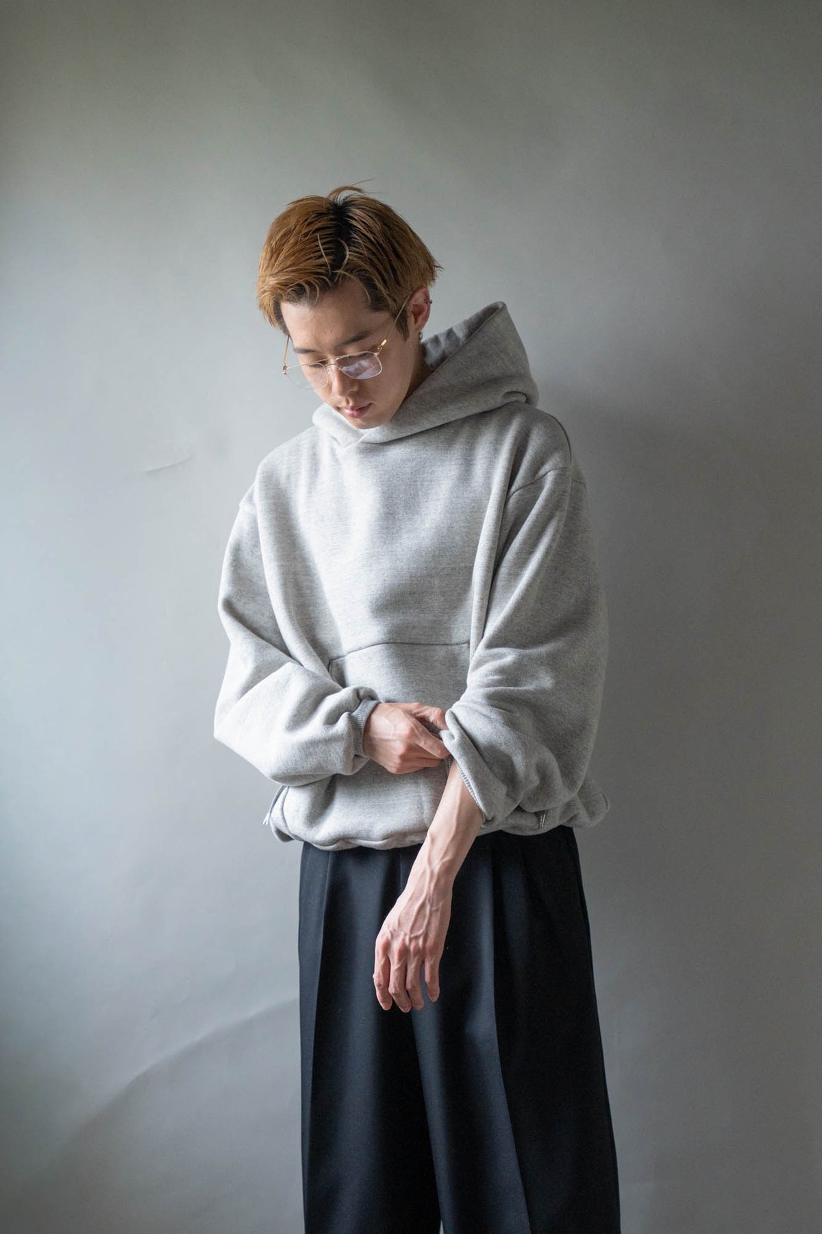 THE SWEAT HOODIE