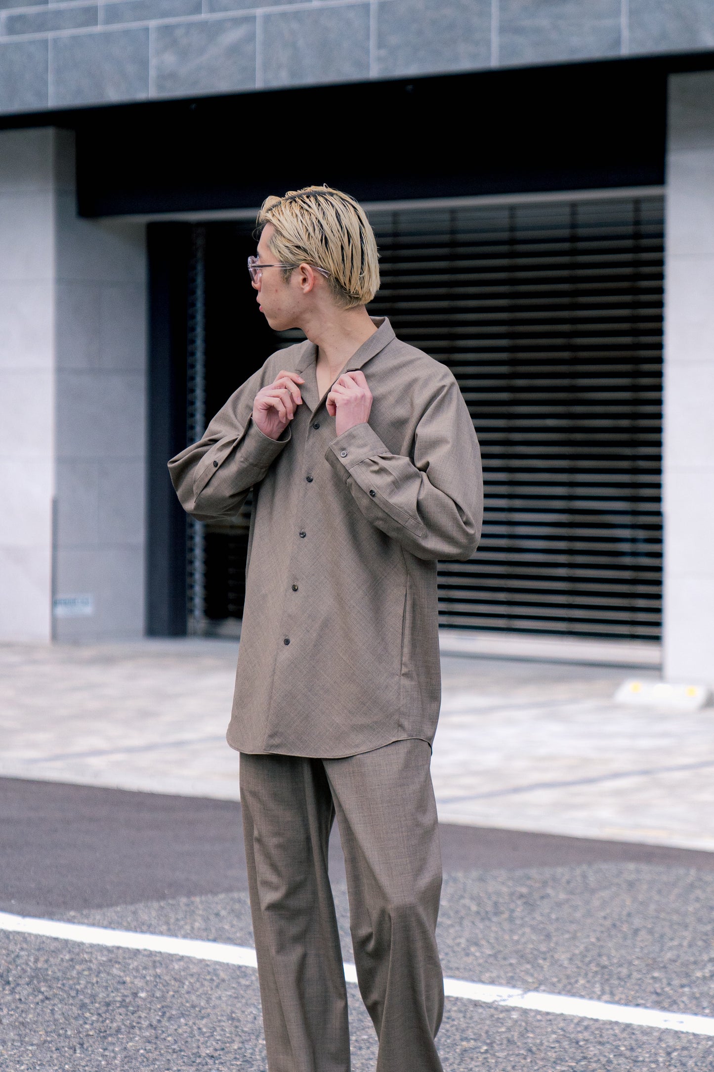 OVERSHIRT WITH NOTCHED LAPEL IN WOOL TROPICAL