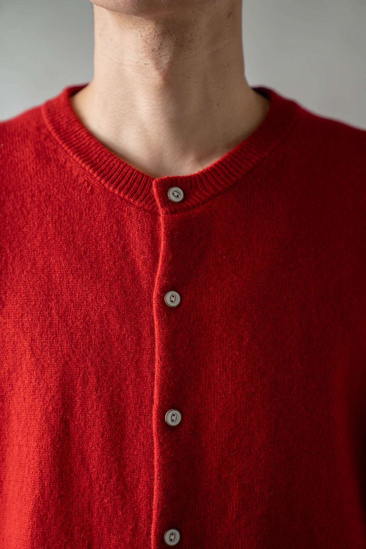 CASHMERE CREW NECK CARDIGAN .16