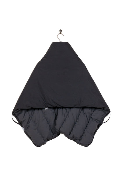 REVERSIBLE DOWN CAPE