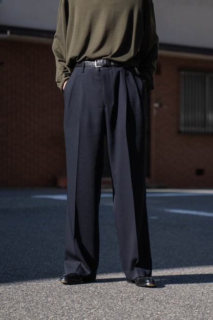 TWO TUCKS WIDE TROUSERS