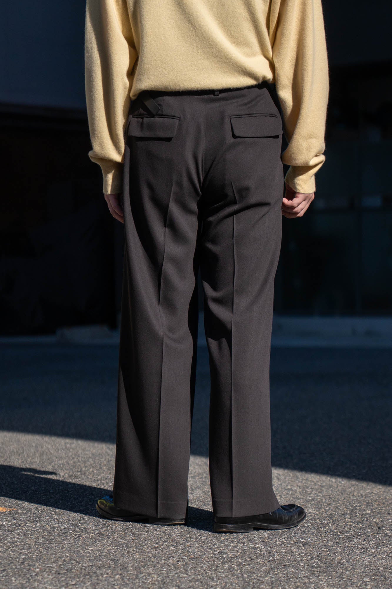 TWO TUCKS WIDE TROUSERS