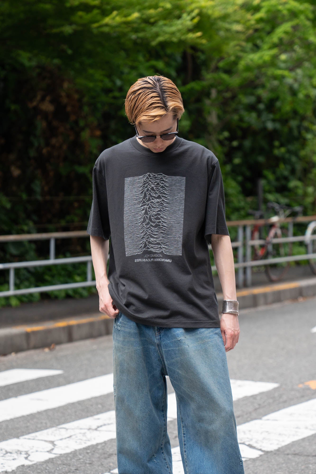 JD UNKNOWN PLEASURES Invert STANDARD