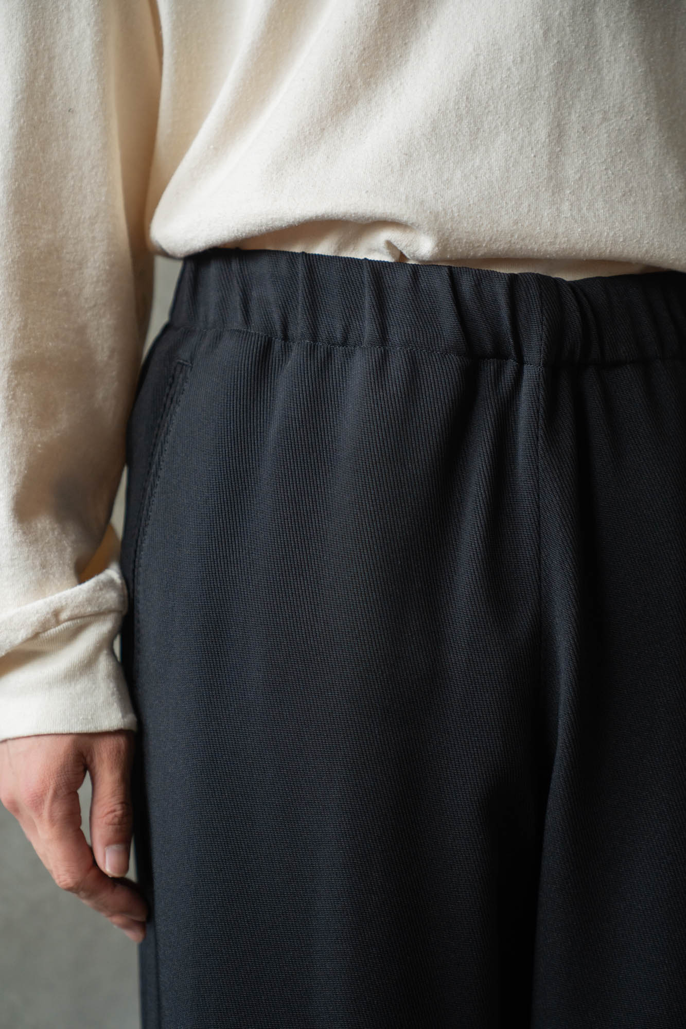 Drawstring Trouser in Rayon Tricotine