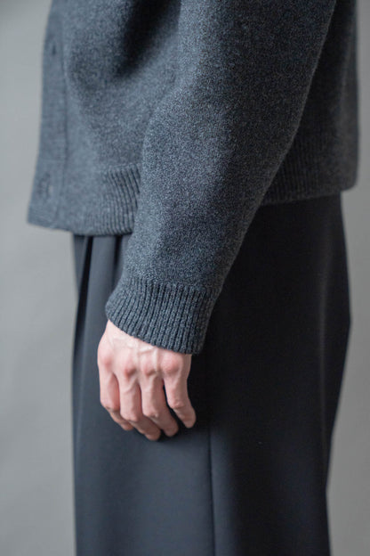 CREW NECK CARDIGAN