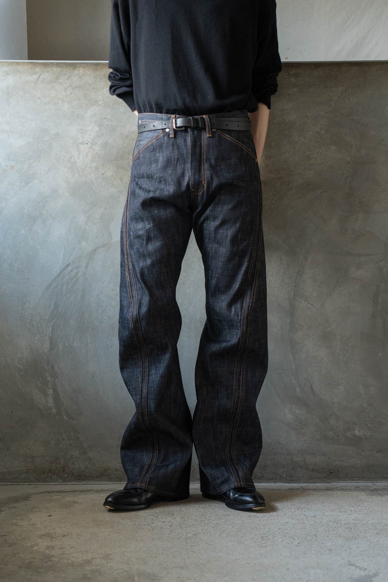 3D TWISTED JEANS