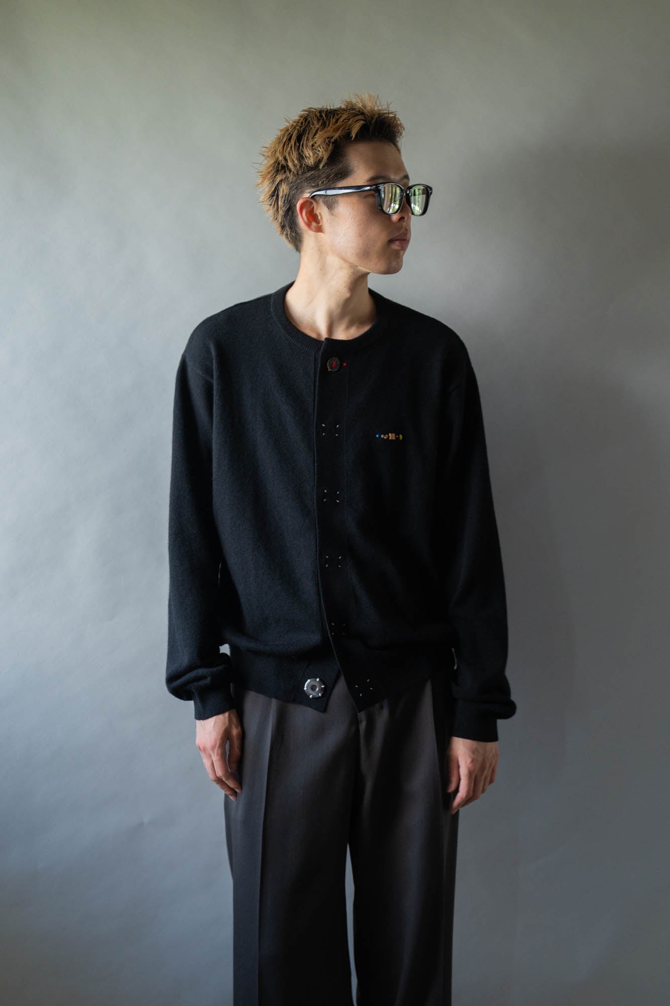 Wool knit cardigan for sign